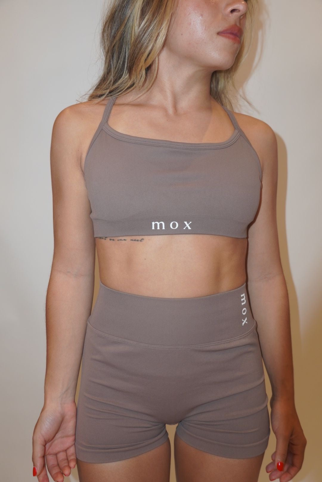 Isabell Set in taupe